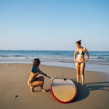 5 benefícios principais do stand up paddle boarding